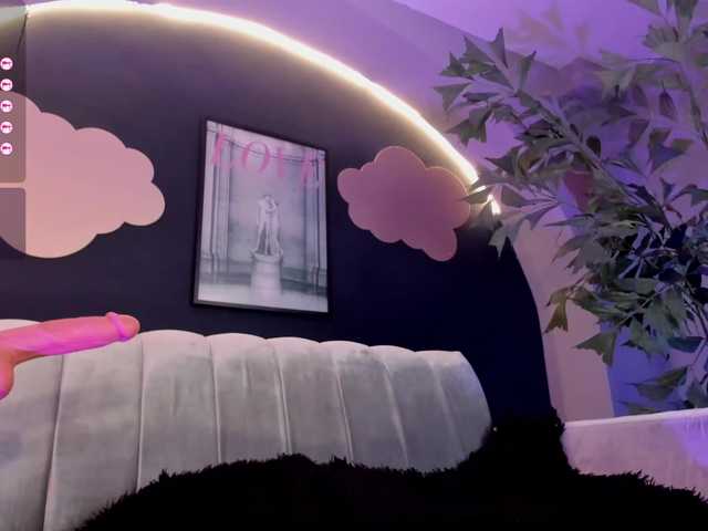 Live sex webcam photo for EvaScott #290024973