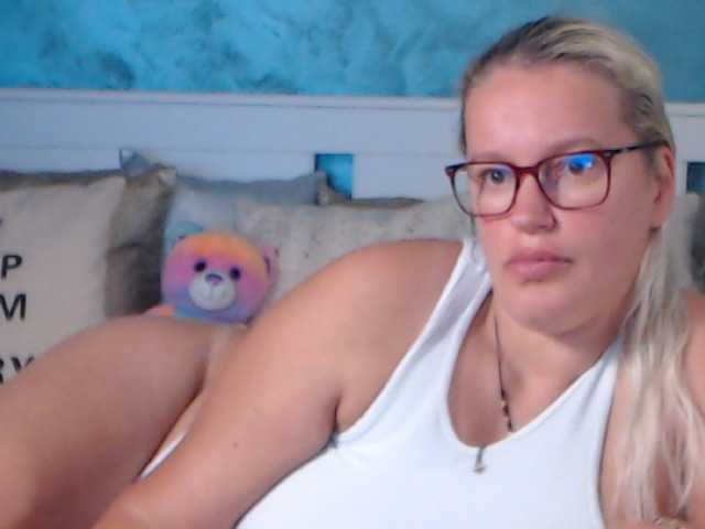 Live sex webcam photo for EvaSin25 #276577042