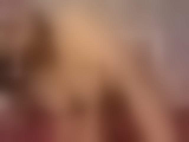 Live sex webcam photo for EvaSterling #294225428