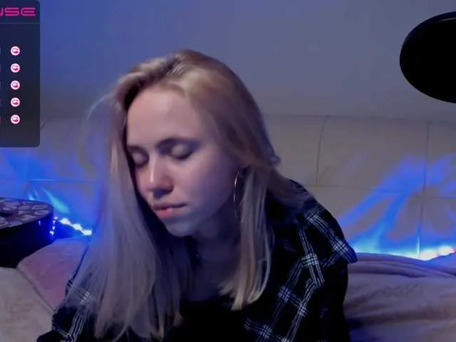 Live sex webcam photo for EvaStone #272178253