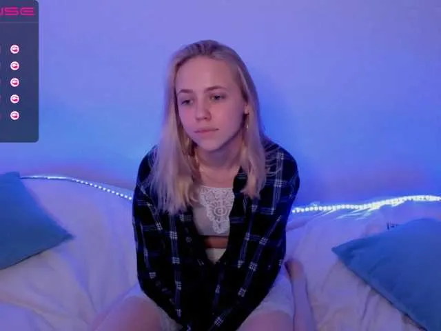 Live sex webcam photo for EvaStone #272269158