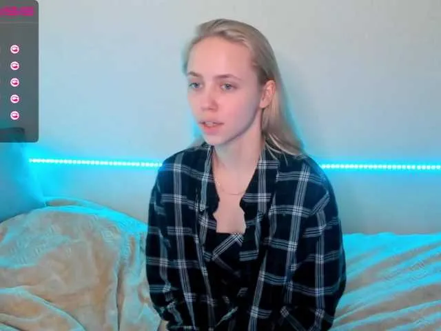Live sex webcam photo for EvaStone #272332301