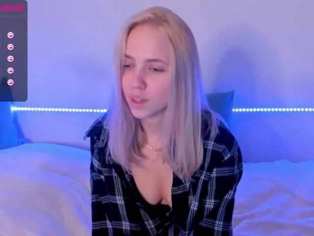 Live sex webcam photo for EvaStone #272374749
