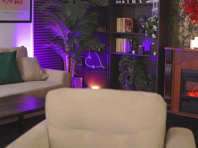 Live sex webcam photo for EvaSunderland #291010949