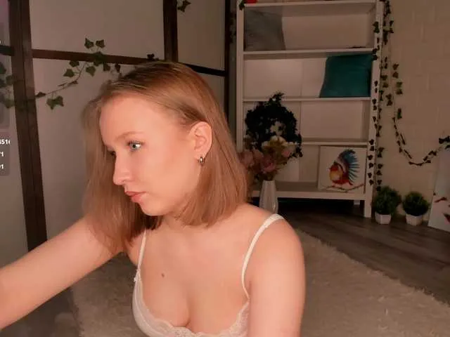 Live sex webcam photo for EvaSweet #291355712