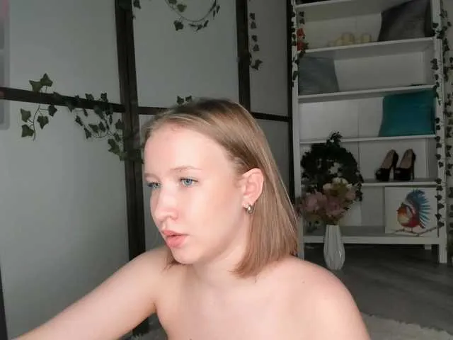 Live sex webcam photo for EvaSweet #291482856