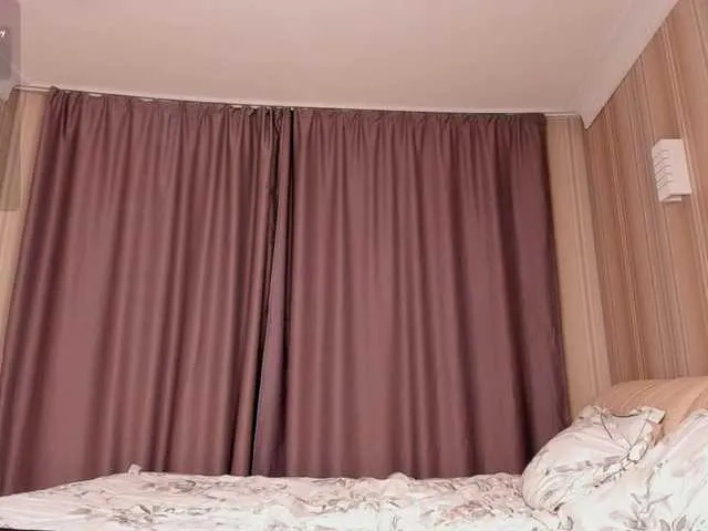 Live sex webcam photo for EvaSweet #291928491