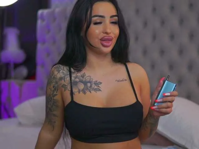 Live sex webcam photo for EvaTheStarx #277573222