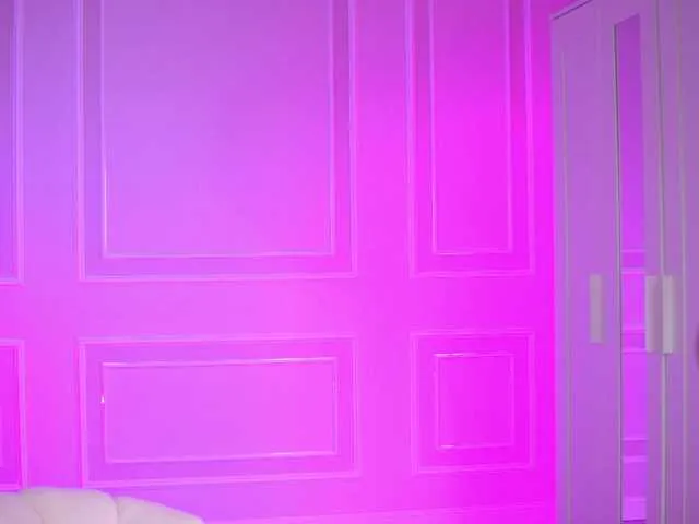 Live sex webcam photo for EvaZane #292217599