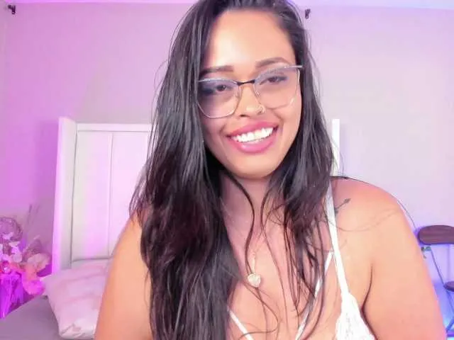 Live sex webcam photo for EvaaFoxxy #276388042