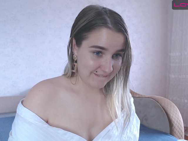 Live sex webcam photo for Evaamour #274040999