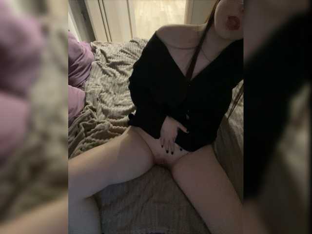 Live sex webcam photo for Evamrr #276702818