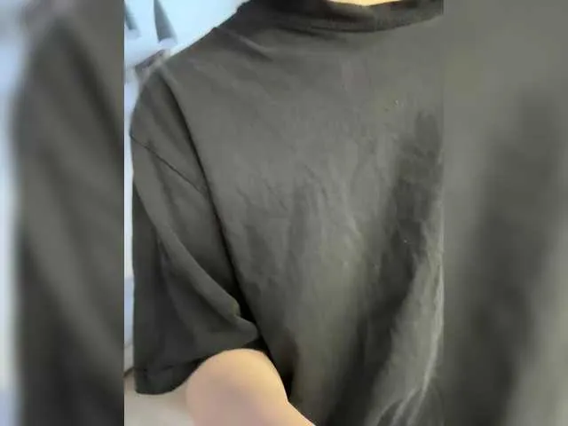 Live sex webcam photo for Evamrr #290958754