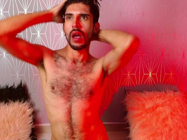 Live sex webcam photo for EvanKrentz #276195261