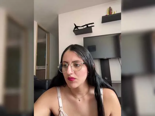 Live sex webcam photo for EvanShell1 #290807915