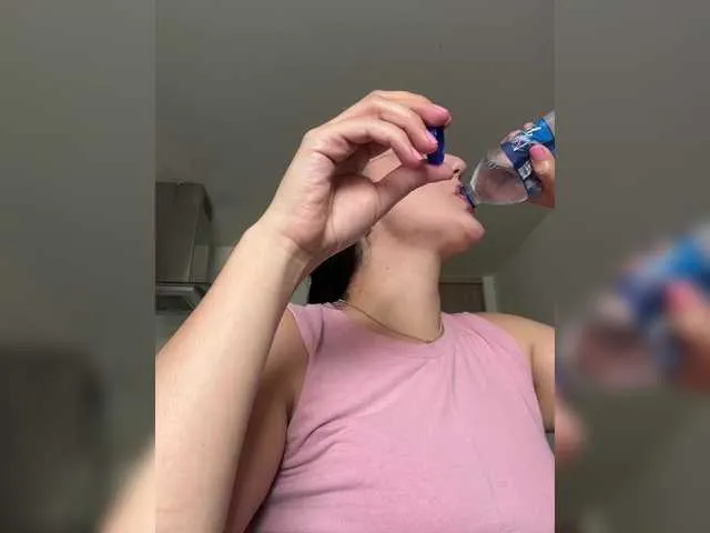 Live sex webcam photo for EvanShell1 #291247591