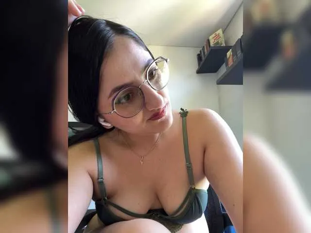 Live sex webcam photo for EvanShell1 #291832761