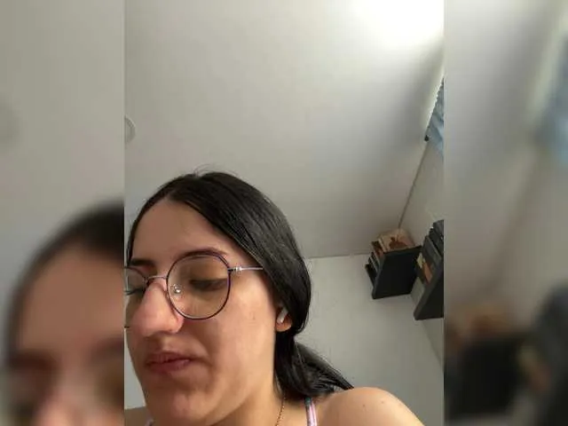 Live sex webcam photo for EvanShell1 #291913641