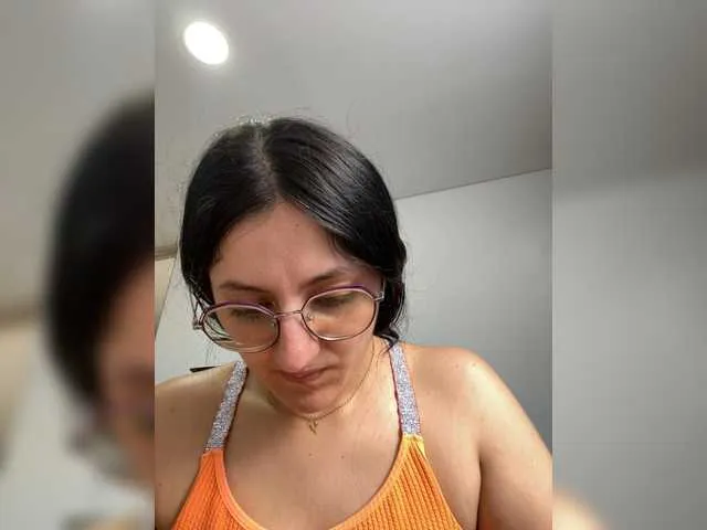 Live sex webcam photo for EvanShell1 #292150562