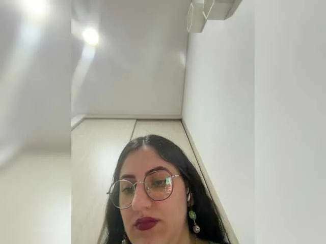 Live sex webcam photo for EvanShell1 #292351569