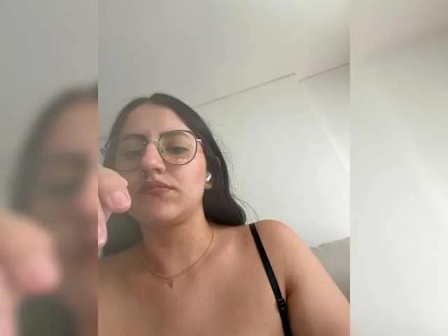 Live sex webcam photo for EvanShell1 #293597236