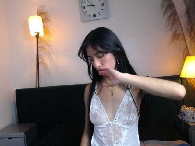 Live sex webcam photo for Evangeelin-hills #277724718