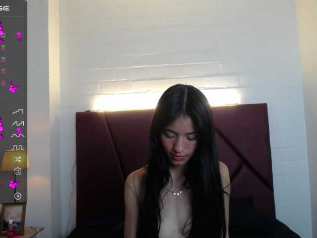 Live sex webcam photo for Evangeelin-hills #278038820