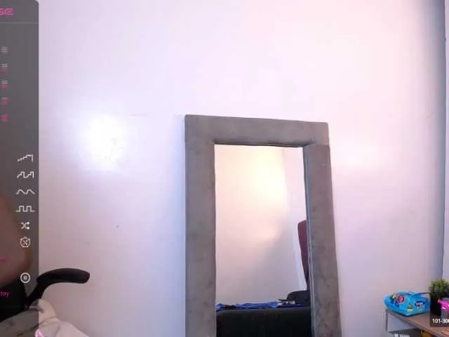 Live sex webcam photo for Evangeelin-hills #278129494