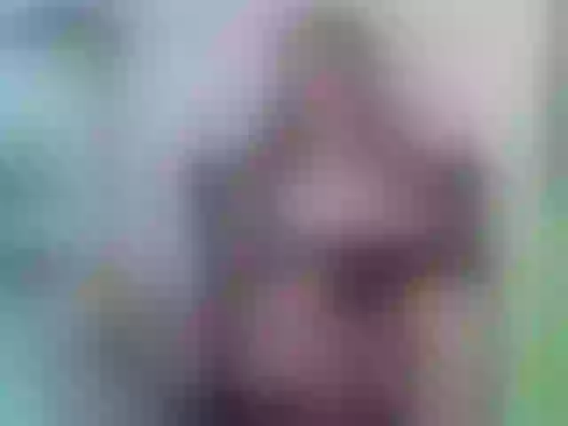 Live sex webcam photo for Evangheline-H #291424319