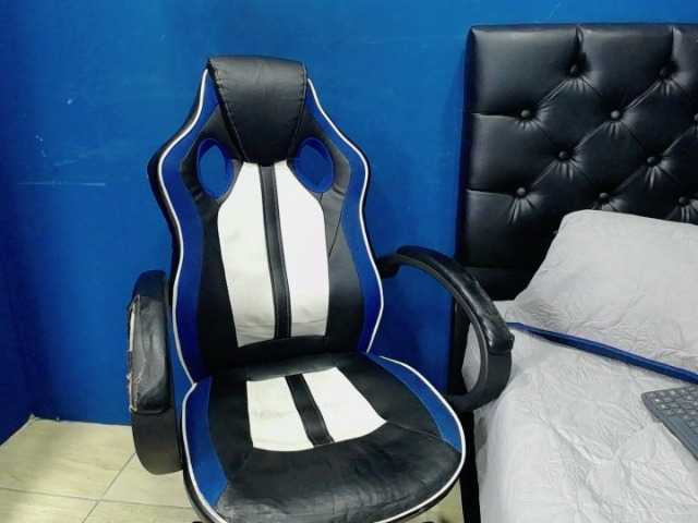 Live sex webcam photo for Evanmilk #275469404