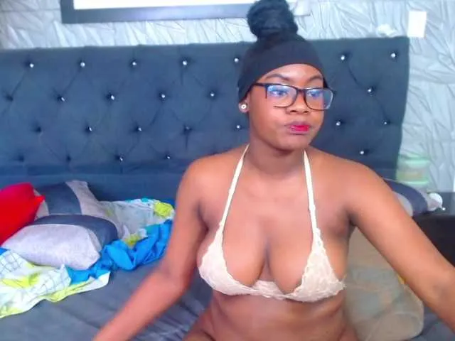 Live sex webcam photo for EvaxEmma #277342417