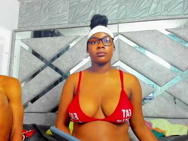 Live sex webcam photo for EvaxEmma #277975925