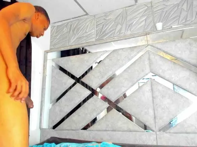 Live sex webcam photo for EvaxEmma #290775019