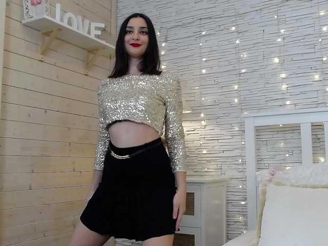 Live sex webcam photo for Eve-Lynne #271799412