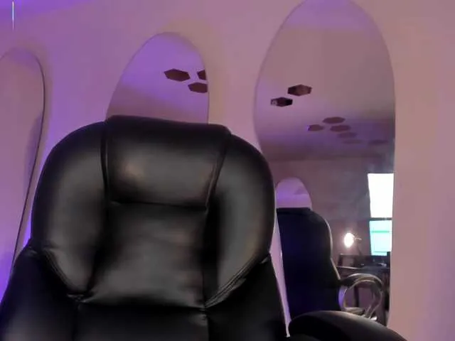 Live sex webcam photo for EveBenson #292010496