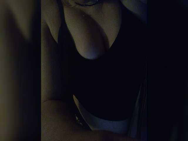 Live sex webcam photo for EveHugs #276984919