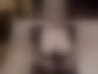 Live sex webcam photo for EveSquirt #129258544