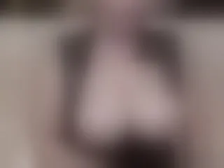 Live sex webcam photo for EveSquirt #168557606