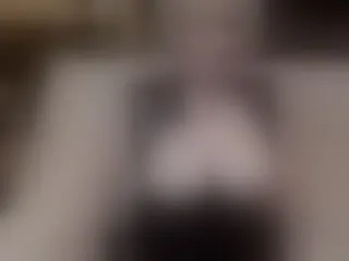 Live sex webcam photo for EveSquirt #178365956