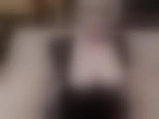 Live sex webcam photo for EveSquirt #182428163