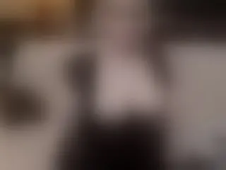 Live sex webcam photo for EveSquirt #196540061