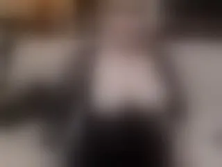 Live sex webcam photo for EveSquirt #196691585