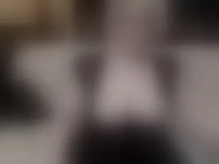 Live sex webcam photo for EveSquirt #198443087