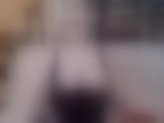 Live sex webcam photo for EveSquirt #291317432