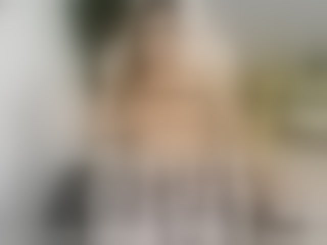 Live sex webcam photo for EveeEvian #293665485