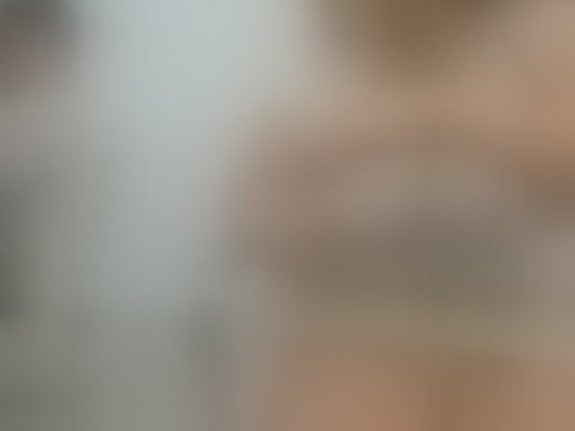 Live sex webcam photo for EveeEvian #294075089