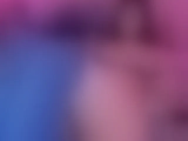 Live sex webcam photo for EveeLuna #293599956