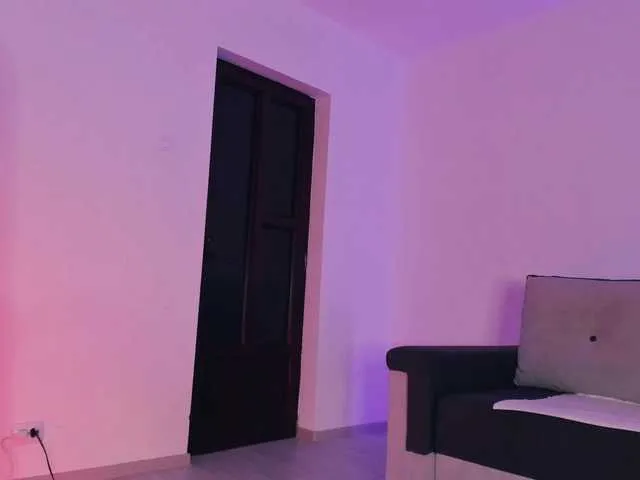 Live sex webcam photo for Evelinarosse #289724147