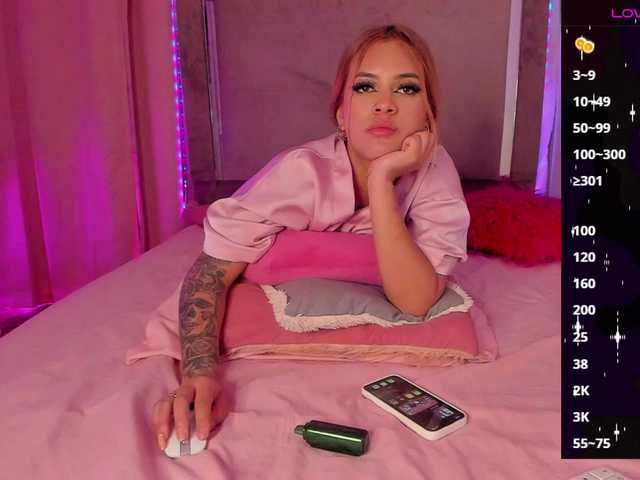 Live sex webcam photo for Evellyyn #290770334