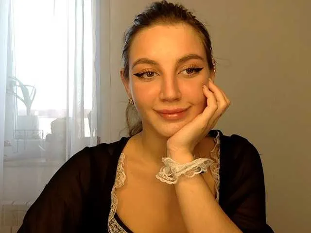 Live sex webcam photo for Evelonelfi #290757818